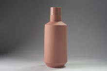 Lade das Bild in den Galerie-Viewer, Porcelain Tomek Vase by Modus Design - Blue or Pink or Almond Colour