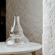 Charger l'image dans la galerie, Glass "Tied" Vase