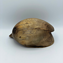 Lade das Bild in den Galerie-Viewer, Wooden Bird Sculpture