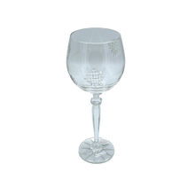 Lade das Bild in den Galerie-Viewer, Crystal 6 Wine Glasses - "Patches" Collection