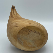 Charger l'image dans la galerie, Wooden Bird Sculpture