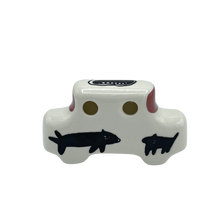 Lade das Bild in den Galerie-Viewer, Porcelain "Pocket Size" Figurine