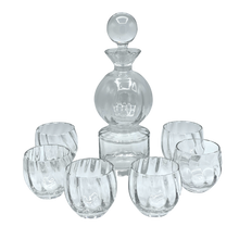 Lade das Bild in den Galerie-Viewer, Crystal Whisky Decanter "Illusion" with 6 Glasses Set