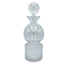 Lade das Bild in den Galerie-Viewer, Crystal Whisky Decanter with 6 Glasses Set